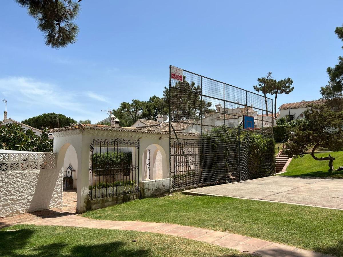 Holiday home Lovely 4-bed In Chapas Marbella