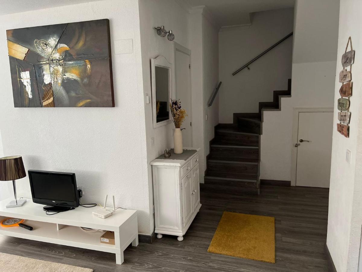 Lovely 4-bed In Chapas Holiday home
